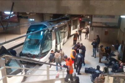 CRASH-IN-FRANCH.jpg